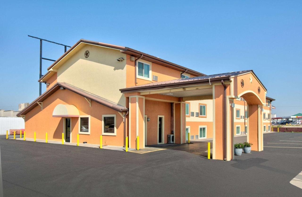 Super 8 By Wyndham Amarillo Hotel Exterior foto