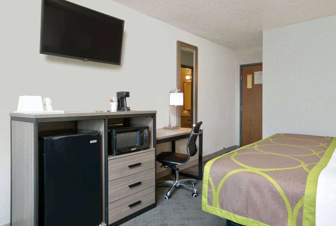Super 8 By Wyndham Amarillo Hotel Exterior foto